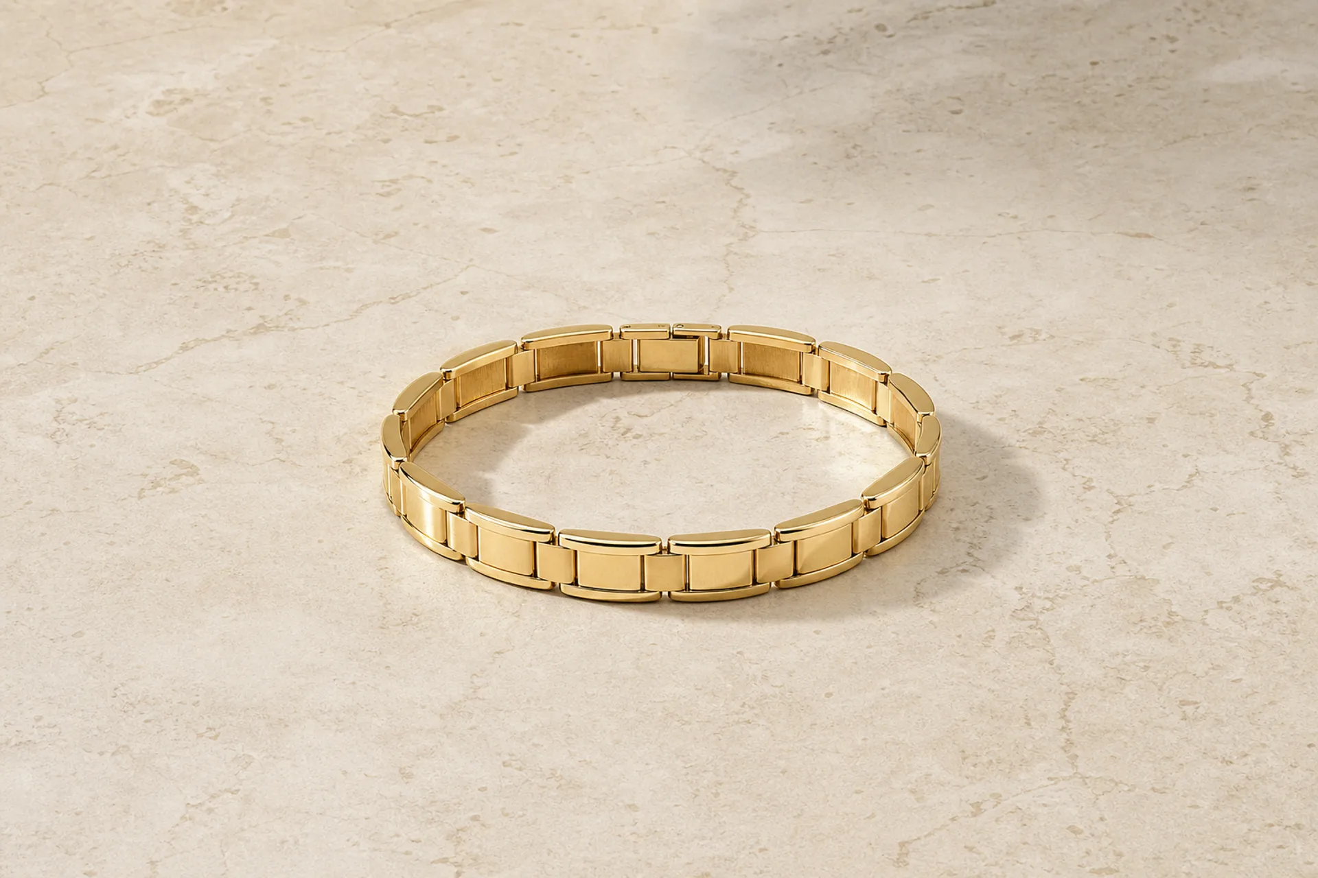 Complete articulated 18k yellow-gold bracelet with concealed clasp
